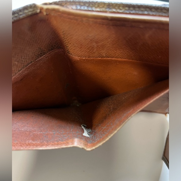 LOUIS VUITTON Monogram Porto Monnevier Wallet - Picture 9 of 9